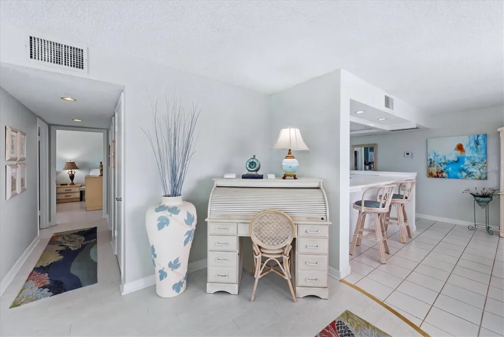 629 ALHAMBRA ROAD #702 Venice, FL 34285