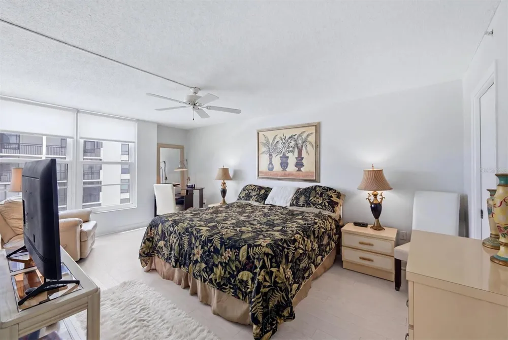 629 ALHAMBRA ROAD #702 Venice, FL 34285