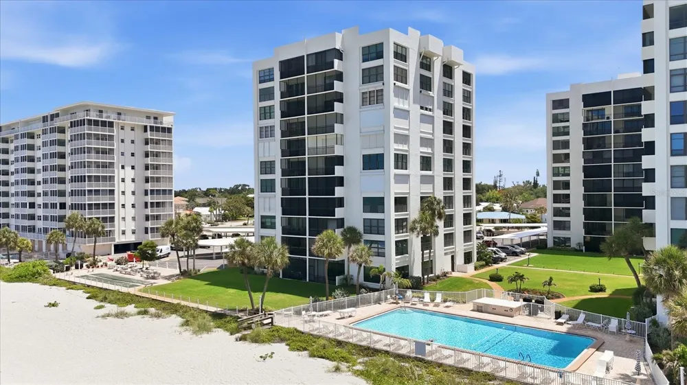 629 ALHAMBRA ROAD #702 Venice, FL 34285