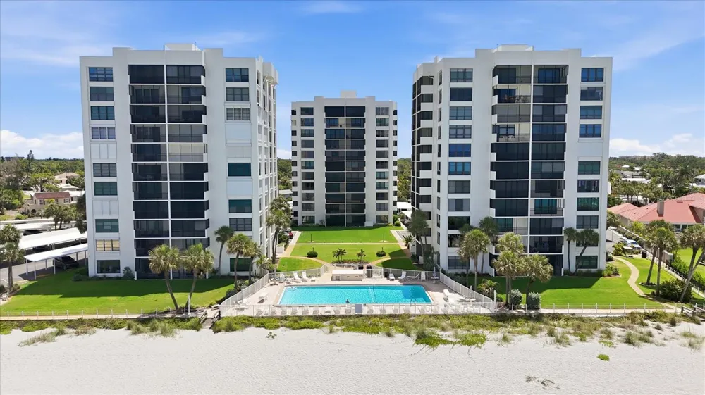 629 ALHAMBRA ROAD #702 Venice, FL 34285