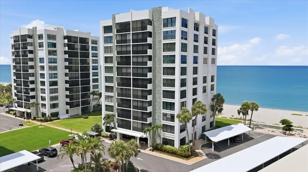 629 ALHAMBRA ROAD #702 Venice, FL 34285