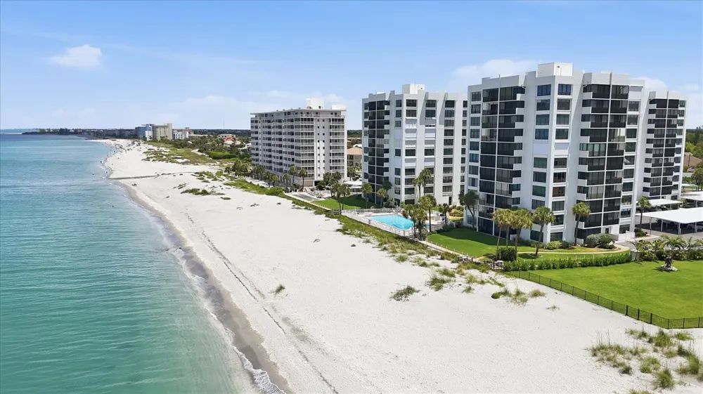 629 ALHAMBRA ROAD #702 Venice, FL 34285