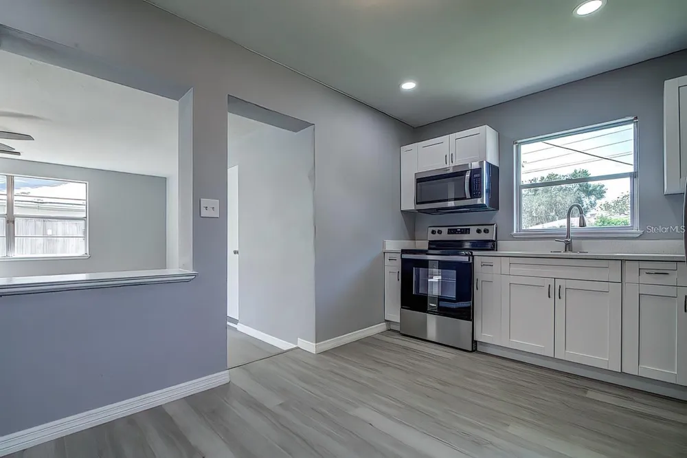 2107 MONTICELLO AVENUE Lakeland, FL 33801