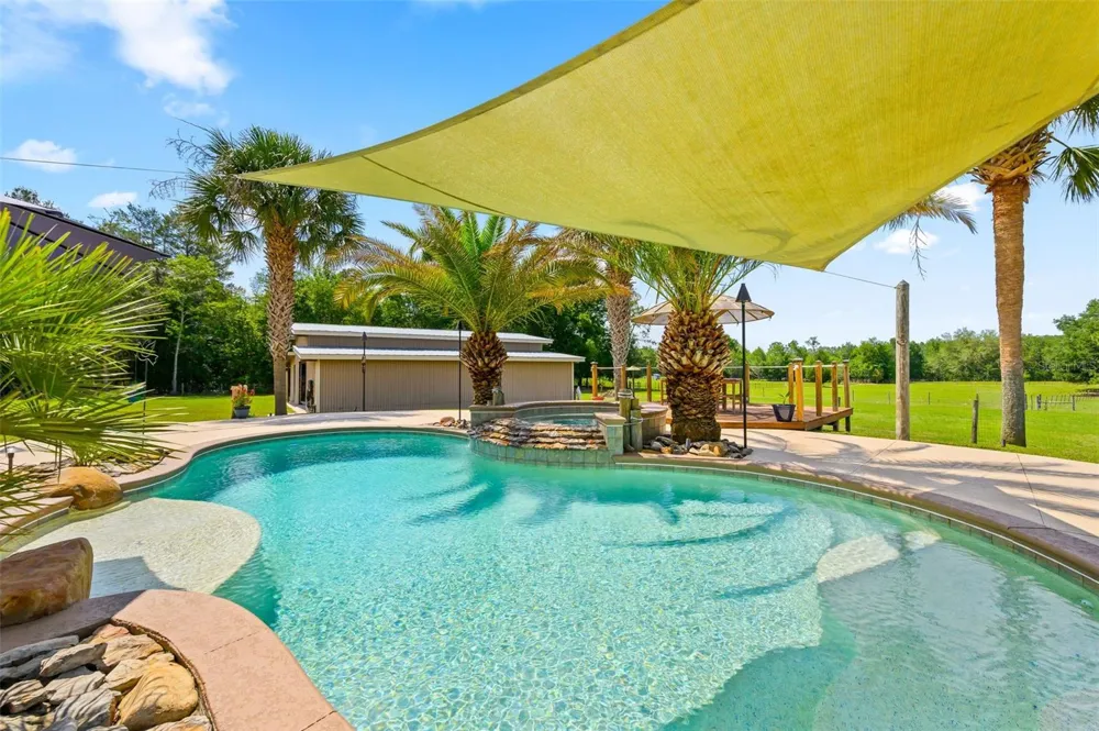 6739 SE 67TH COURT Trenton, FL 32693