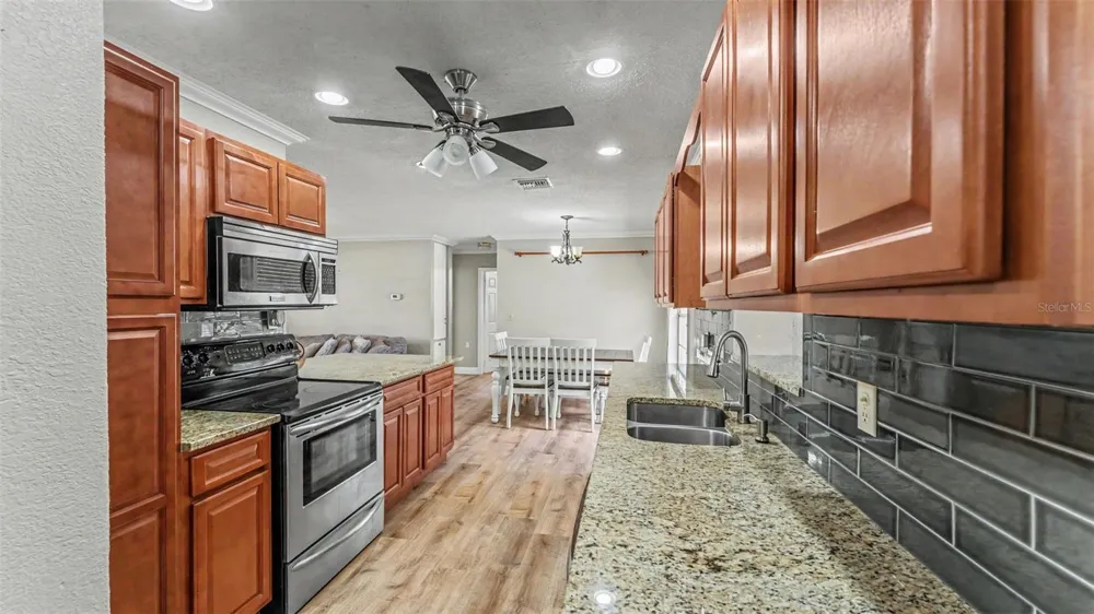 1422 NANCESOWEE AVENUE Sebring, FL 33870