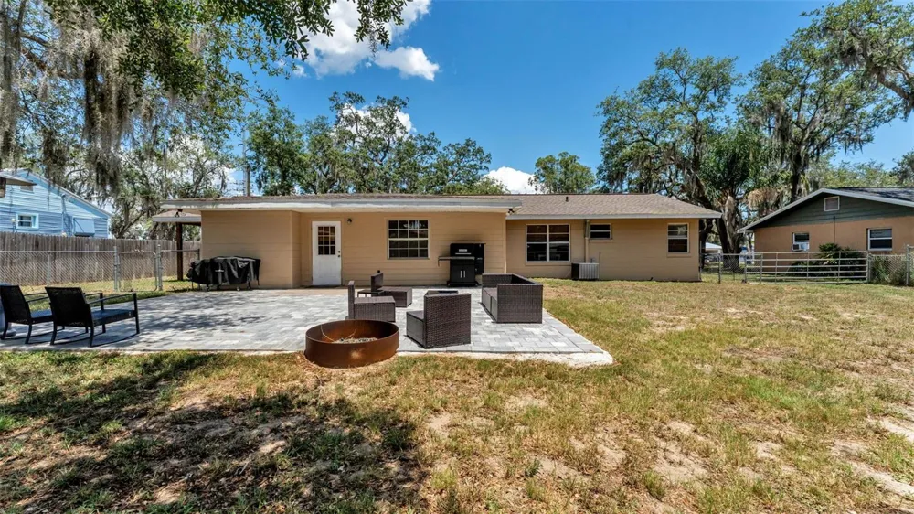 1422 NANCESOWEE AVENUE Sebring, FL 33870
