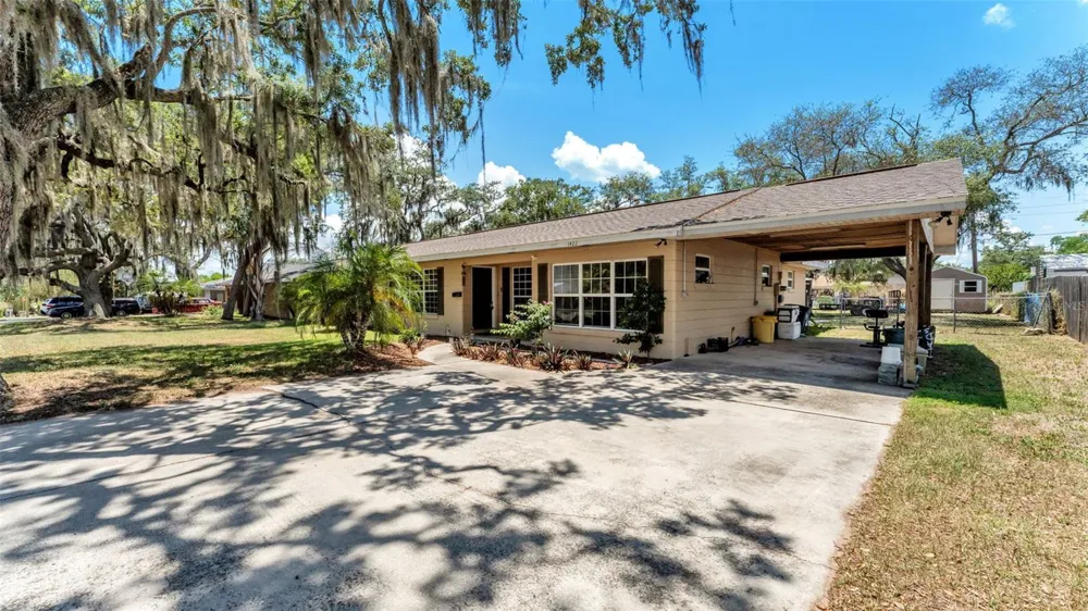 1422 NANCESOWEE AVENUE Sebring, FL 33870