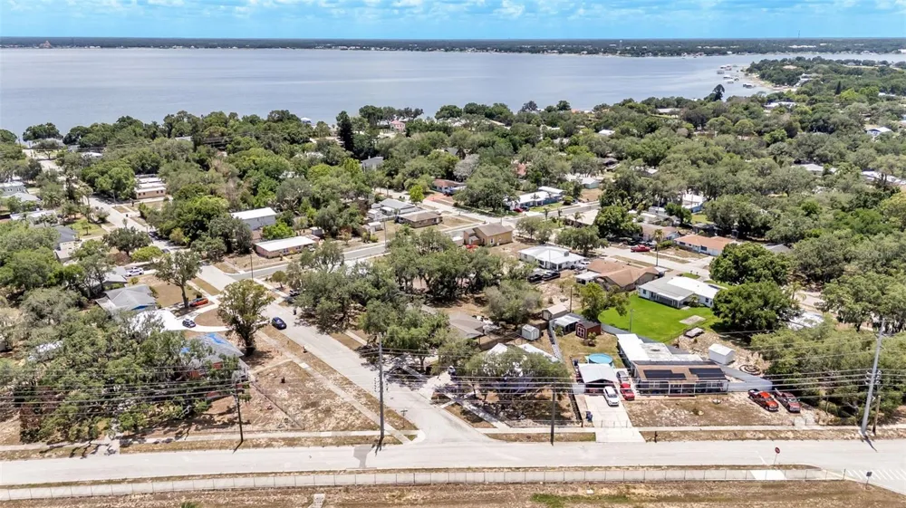 1422 NANCESOWEE AVENUE Sebring, FL 33870