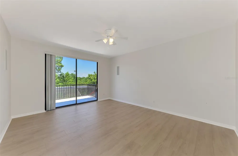 5684 EASTWIND DRIVE Sarasota, FL 34233