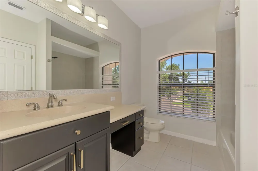 5684 EASTWIND DRIVE Sarasota, FL 34233