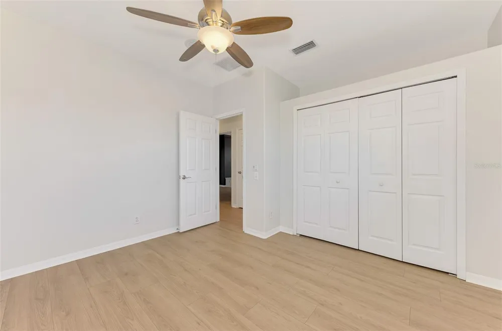 5684 EASTWIND DRIVE Sarasota, FL 34233