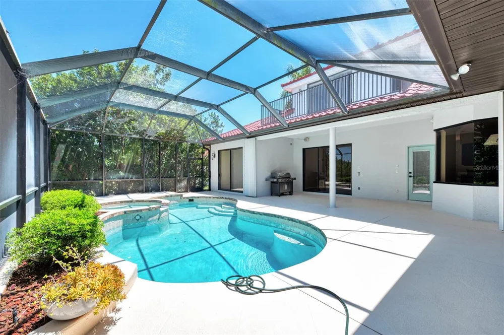 5684 EASTWIND DRIVE Sarasota, FL 34233