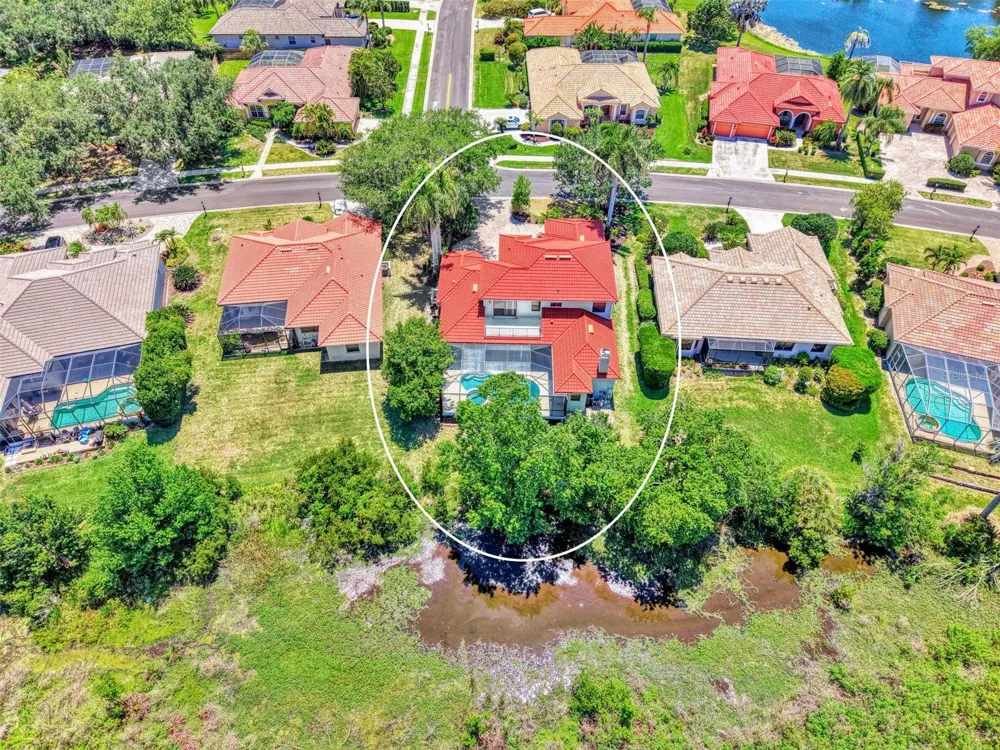 5684 EASTWIND DRIVE Sarasota, FL 34233