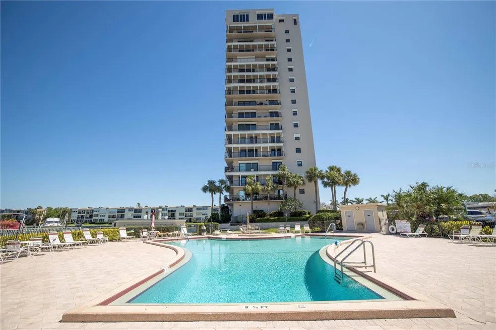 7300 SUN ISLAND DRIVE S #602 South Pasadena, FL 33707