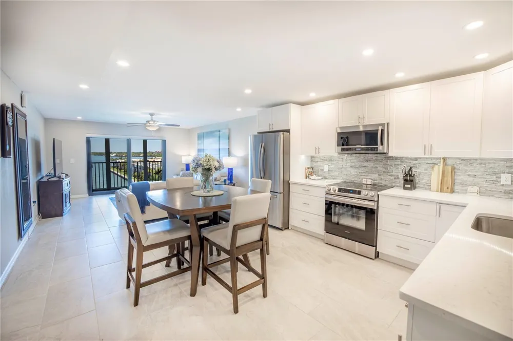 7300 SUN ISLAND DRIVE S #602 South Pasadena, FL 33707