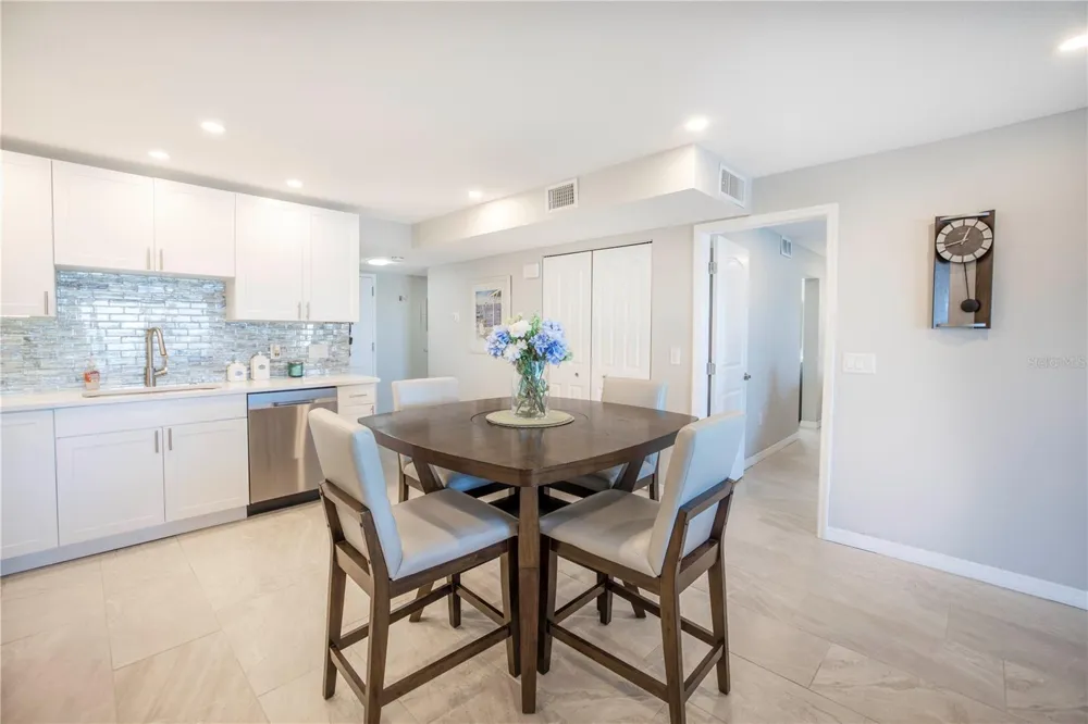 7300 SUN ISLAND DRIVE S #602 South Pasadena, FL 33707