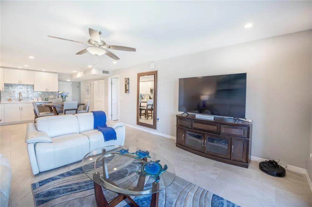 7300 SUN ISLAND DRIVE S #602 South Pasadena, FL 33707