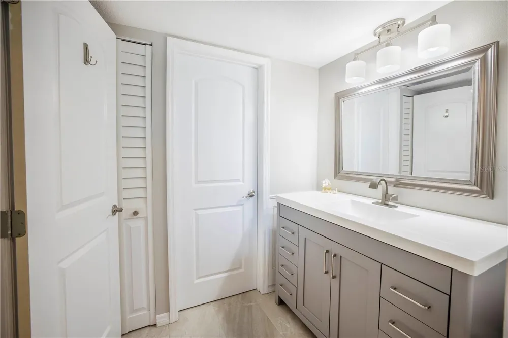 7300 SUN ISLAND DRIVE S #602 South Pasadena, FL 33707