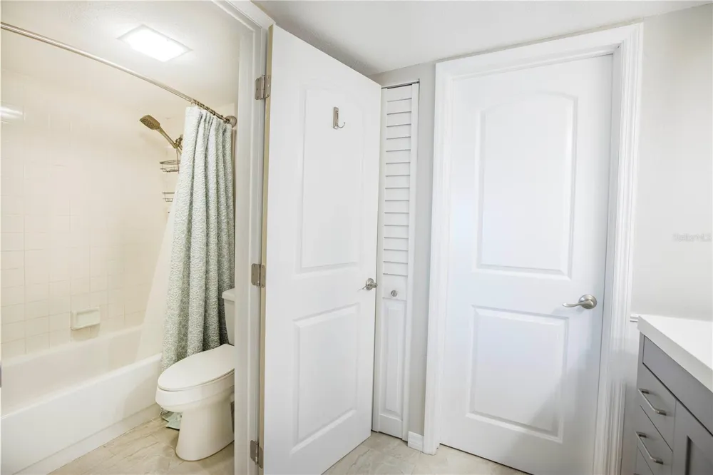 7300 SUN ISLAND DRIVE S #602 South Pasadena, FL 33707