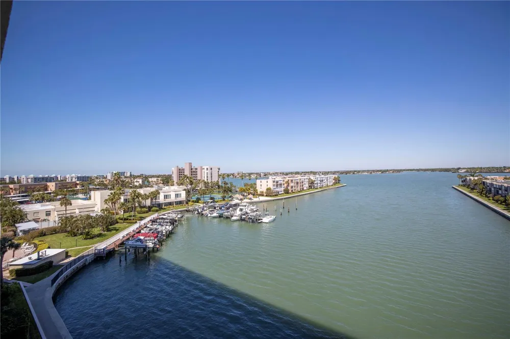 7300 SUN ISLAND DRIVE S #602 South Pasadena, FL 33707