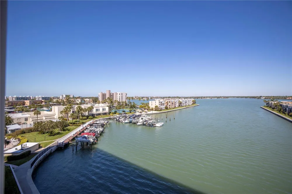 7300 SUN ISLAND DRIVE S #602 South Pasadena, FL 33707