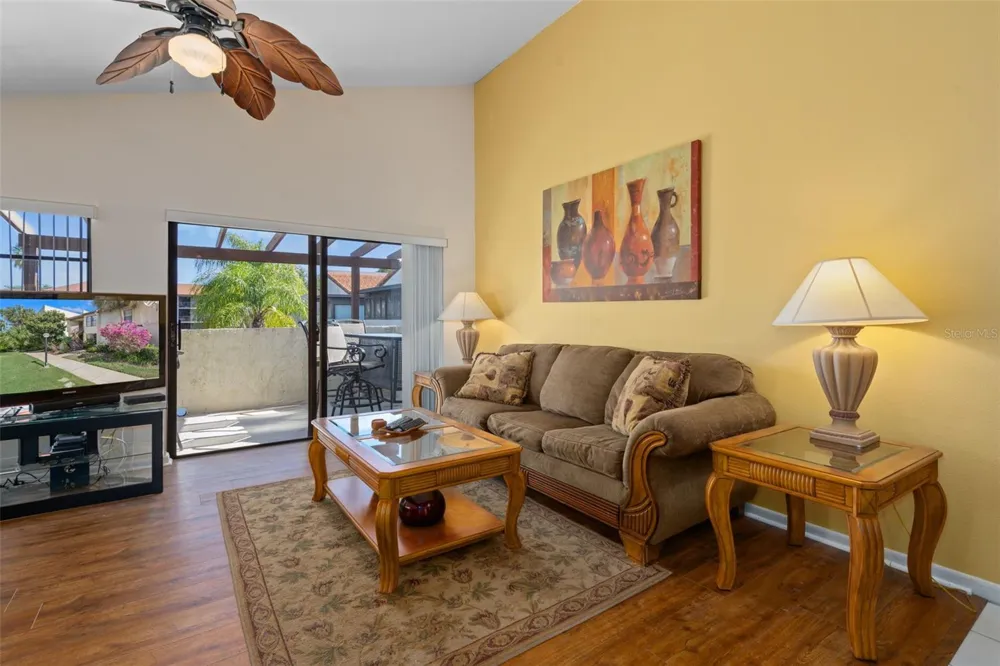 2571 CYPRUS DRIVE #1-201 Palm Harbor, FL 34684