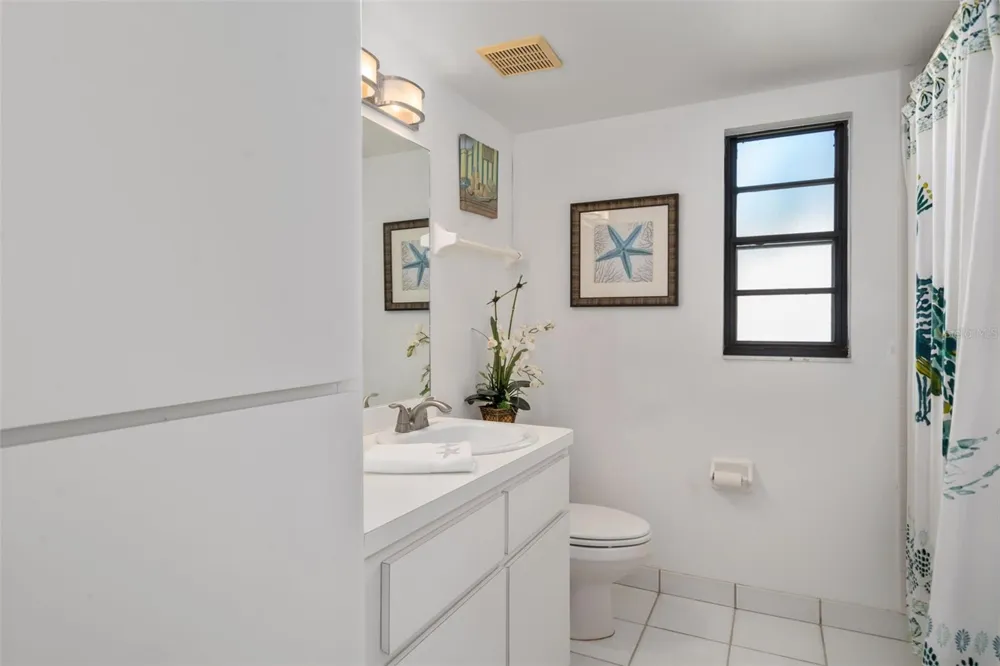 2571 CYPRUS DRIVE #1-201 Palm Harbor, FL 34684