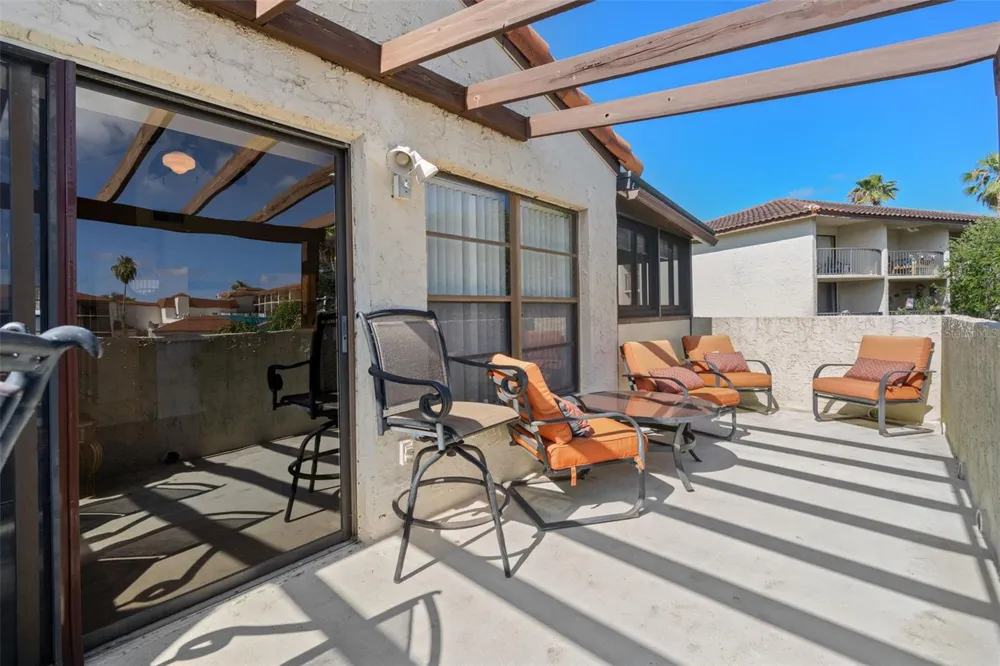 2571 CYPRUS DRIVE #1-201 Palm Harbor, FL 34684