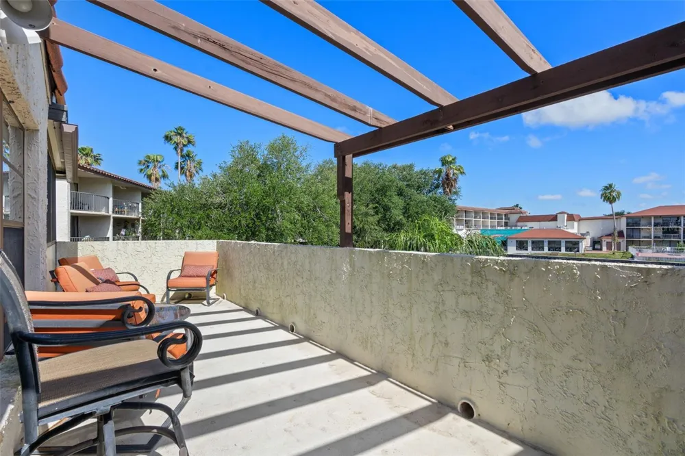 2571 CYPRUS DRIVE #1-201 Palm Harbor, FL 34684