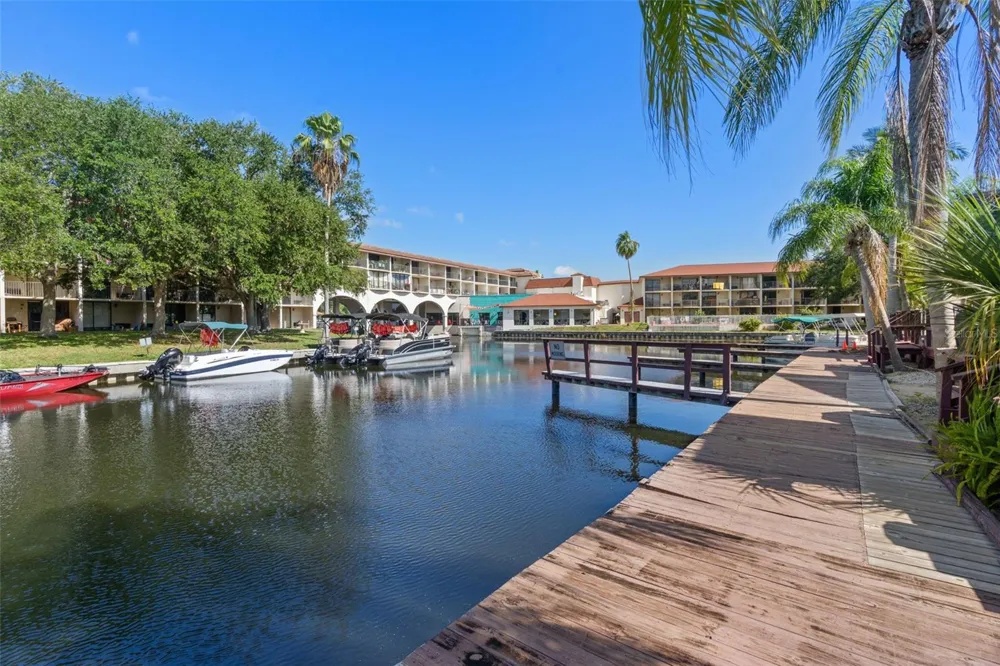 2571 CYPRUS DRIVE #1-201 Palm Harbor, FL 34684