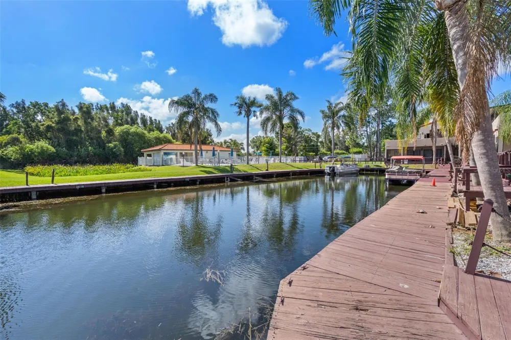 2571 CYPRUS DRIVE #1-201 Palm Harbor, FL 34684