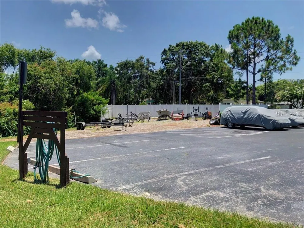 2571 CYPRUS DRIVE #1-201 Palm Harbor, FL 34684