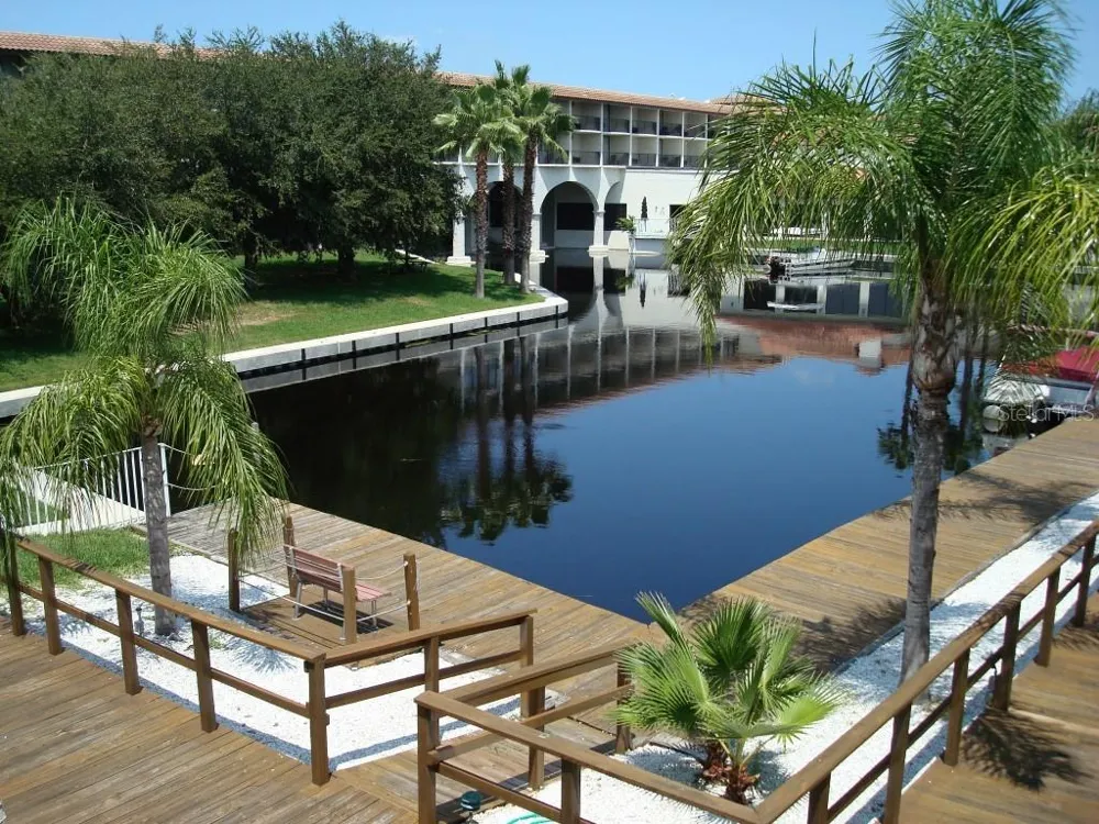 2571 CYPRUS DRIVE #1-201 Palm Harbor, FL 34684