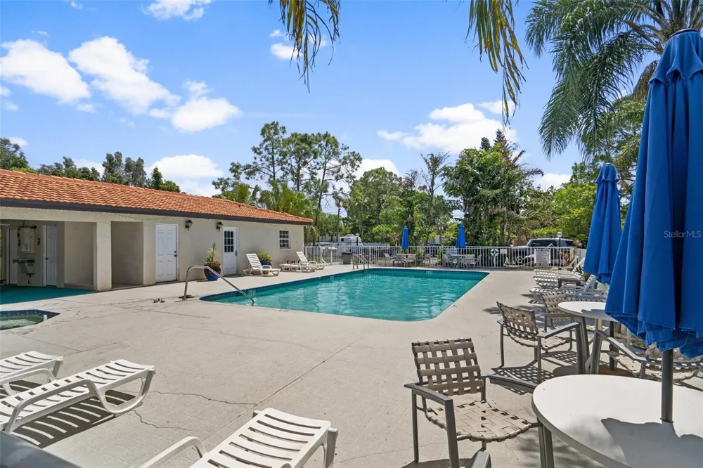 2571 CYPRUS DRIVE #1-201 Palm Harbor, FL 34684