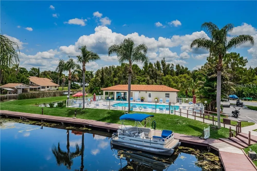 2571 CYPRUS DRIVE #1-201 Palm Harbor, FL 34684