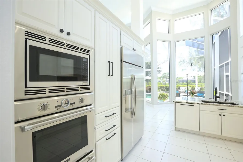 3527 FAIR OAKS LANE Longboat Key, FL 34228