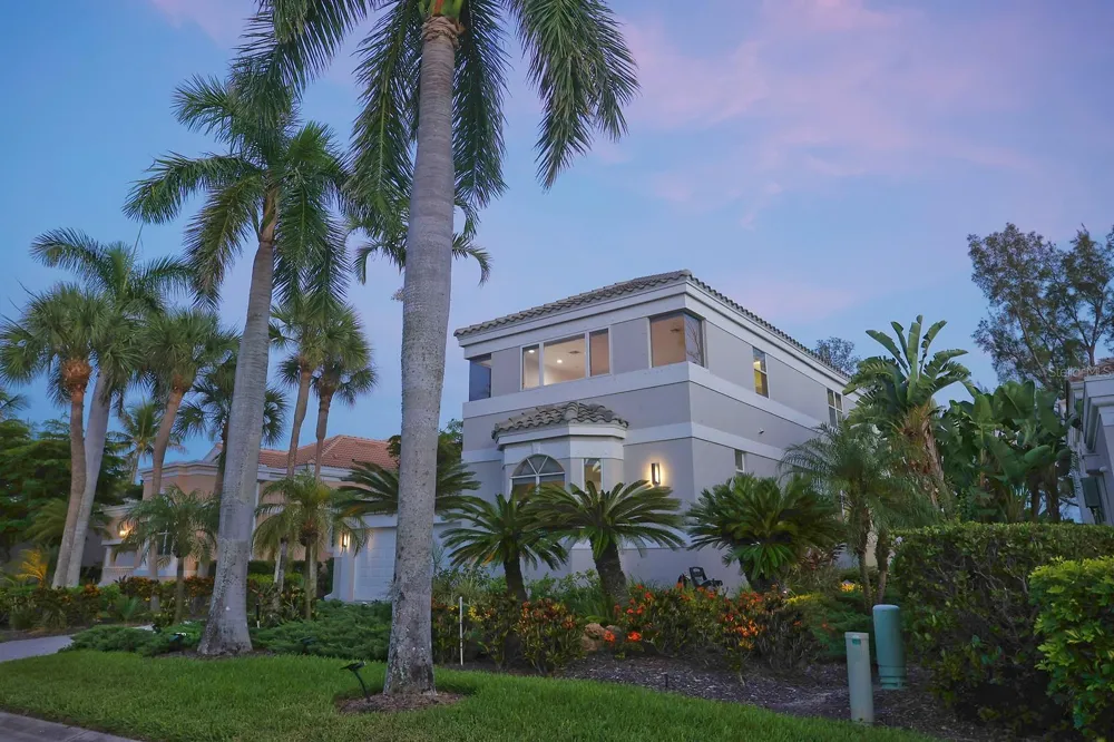3527 FAIR OAKS LANE Longboat Key, FL 34228