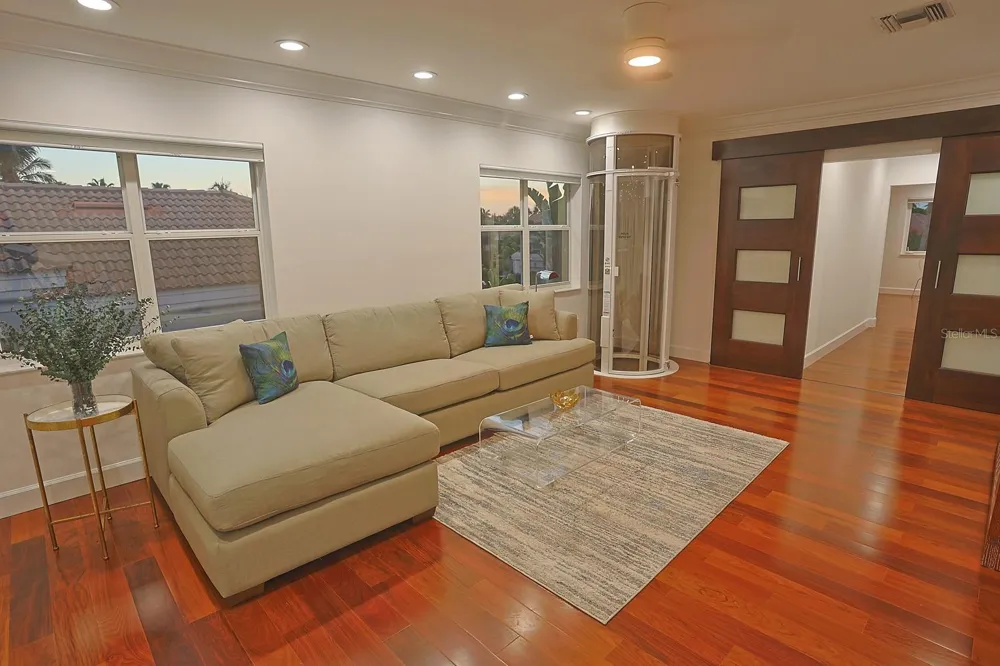 3527 FAIR OAKS LANE Longboat Key, FL 34228