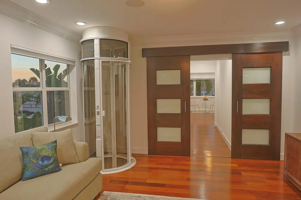 3527 FAIR OAKS LANE Longboat Key, FL 34228