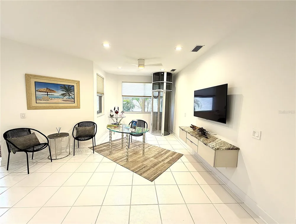 3527 FAIR OAKS LANE Longboat Key, FL 34228
