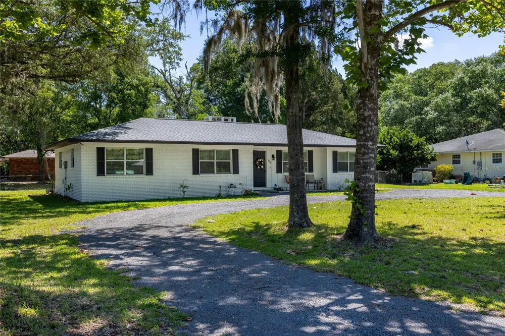 926 WOODLAWN STREET Starke, FL 32091