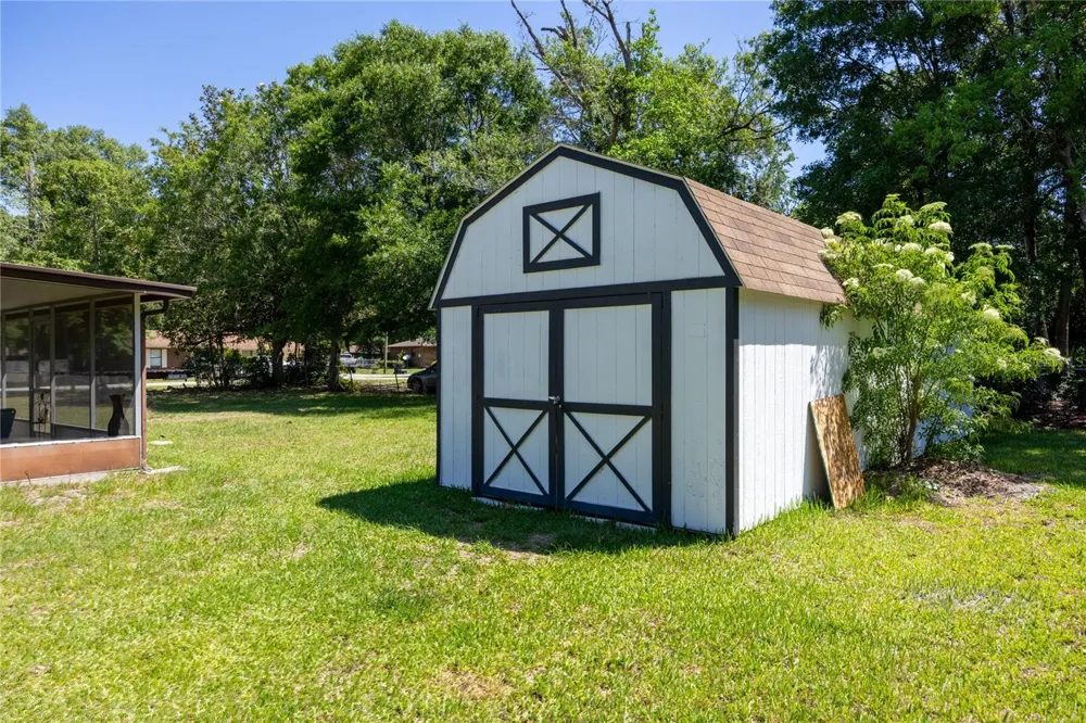 926 WOODLAWN STREET Starke, FL 32091
