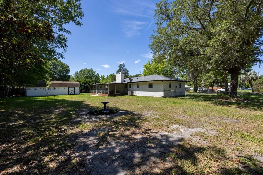 926 WOODLAWN STREET Starke, FL 32091