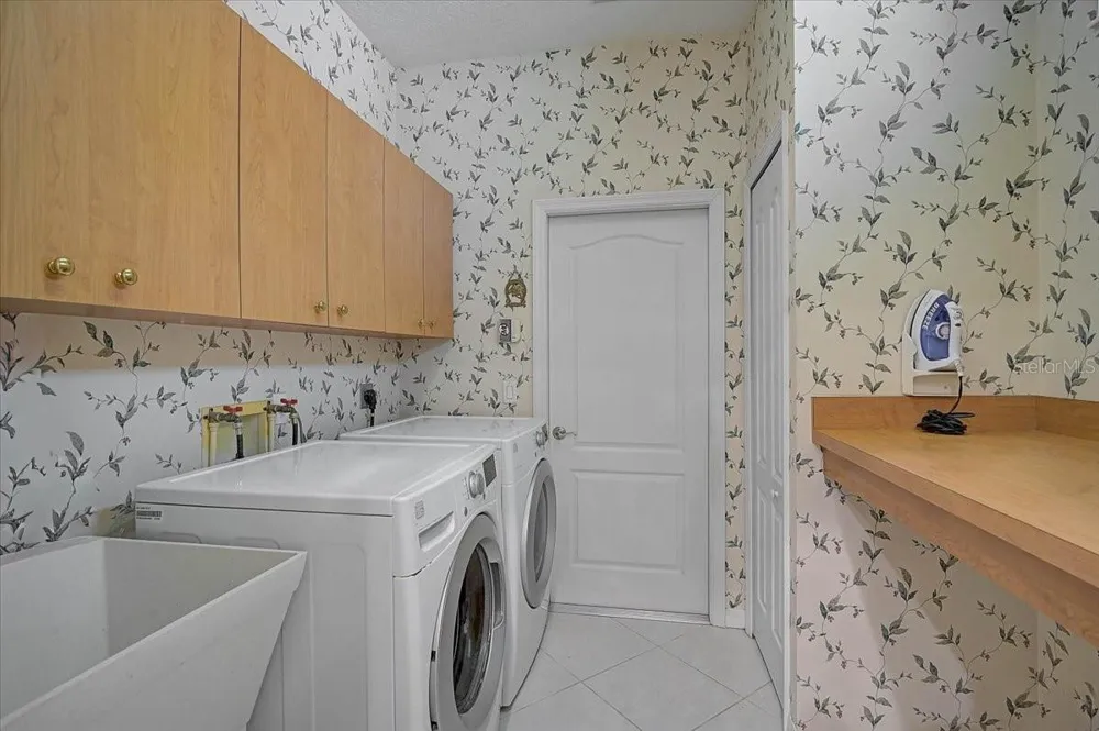 103 BISHOPS COURT ROAD Osprey, FL 34229