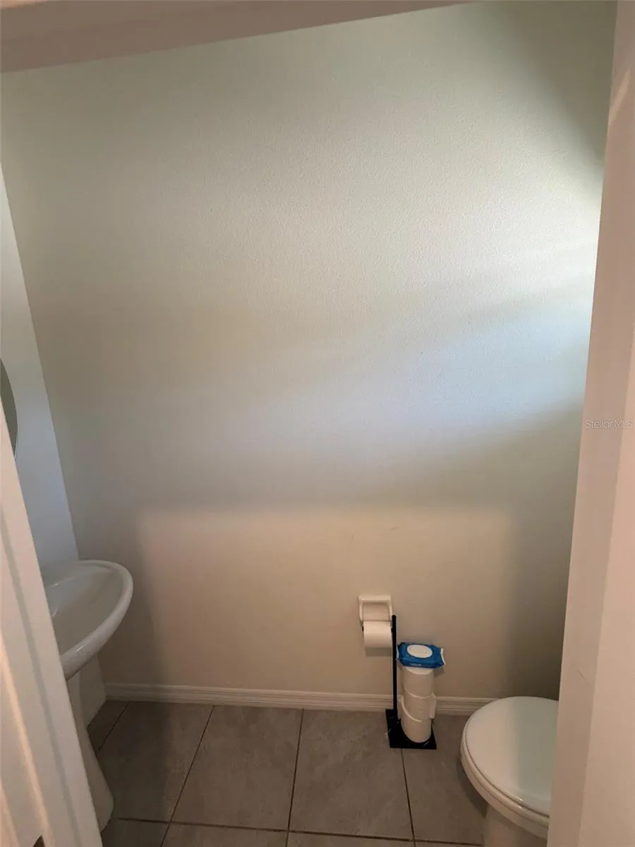 8860 MILESTONE DRIVE Sarasota, FL 34238