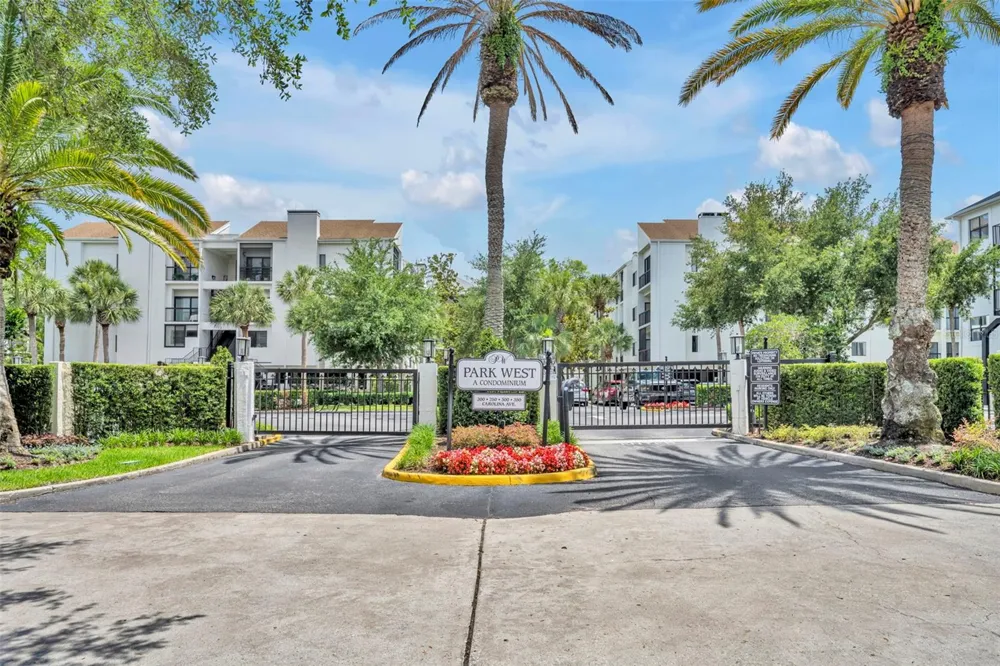 300 CAROLINA AVENUE #402C Winter Park, FL 32789