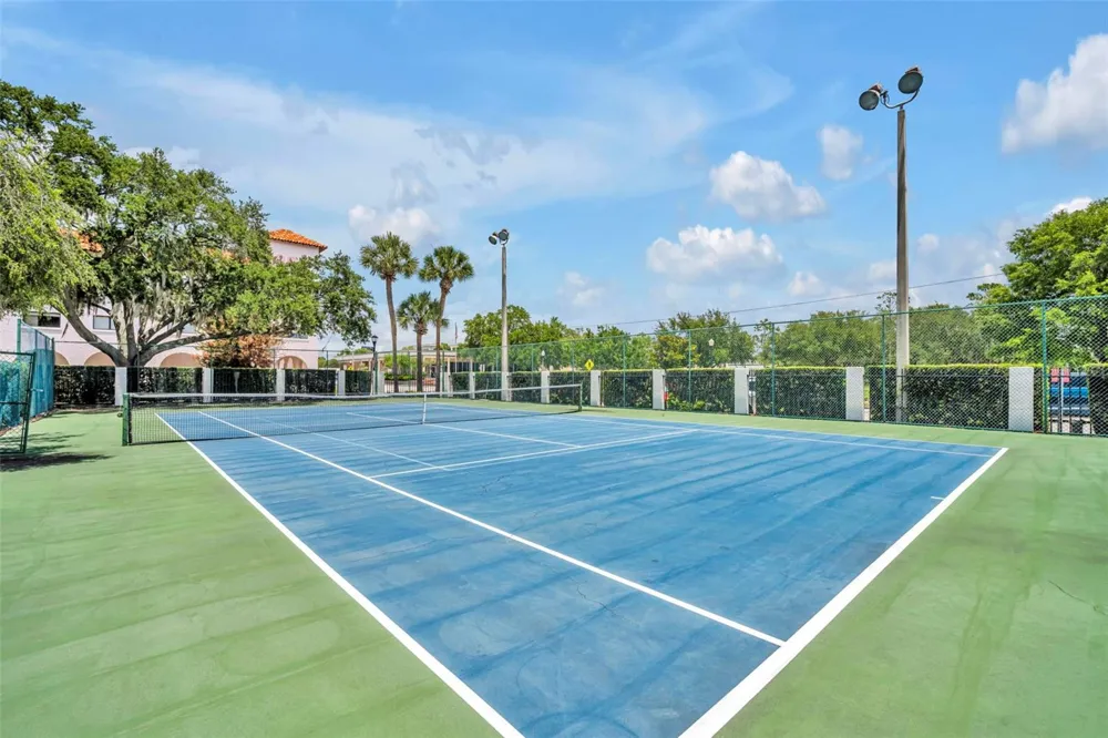 300 CAROLINA AVENUE #402C Winter Park, FL 32789