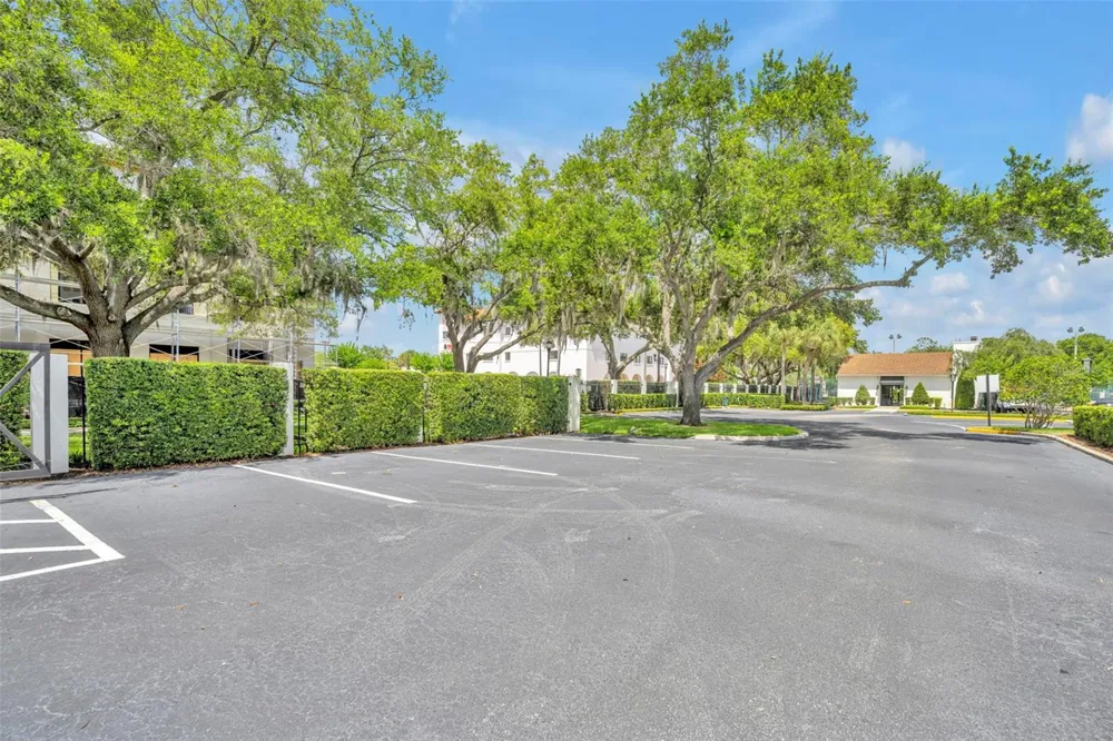300 CAROLINA AVENUE #402C Winter Park, FL 32789