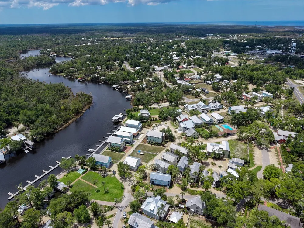 140 RYLAND CIRCLE Steinhatchee, FL 32359