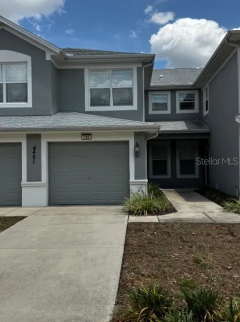 4401 SW 52ND #101